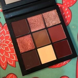 Huda Beauty Mauve Obsessions